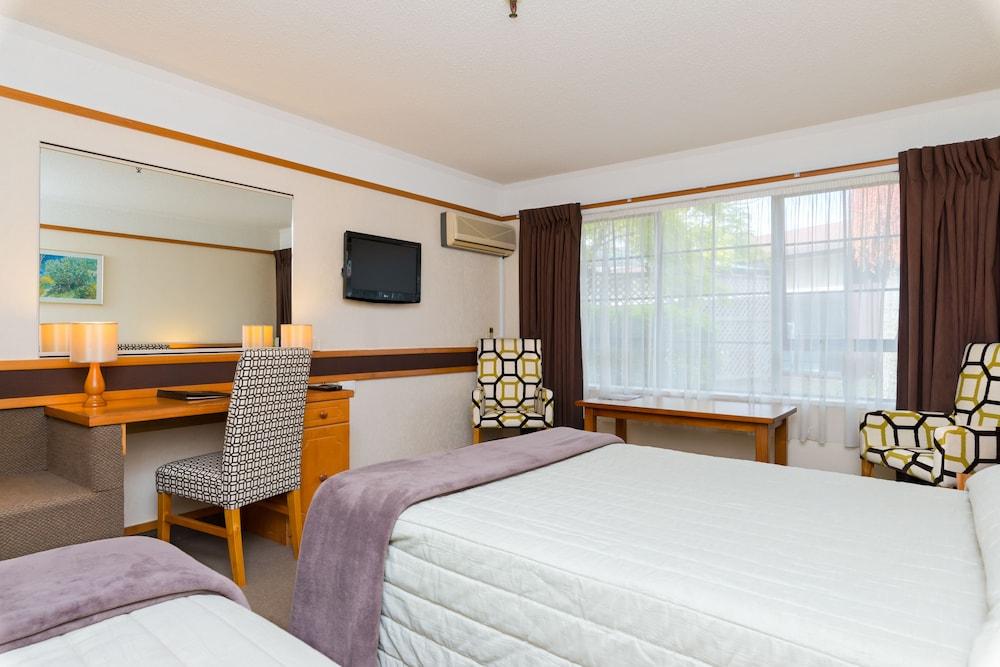 ดิสติงชั่น วังกาเร โฮเต็ล แอนด์ คอนเฟอเรนซ์ เซ็นเตอร์ Hotel วานกาไร ภายนอก รูปภาพ