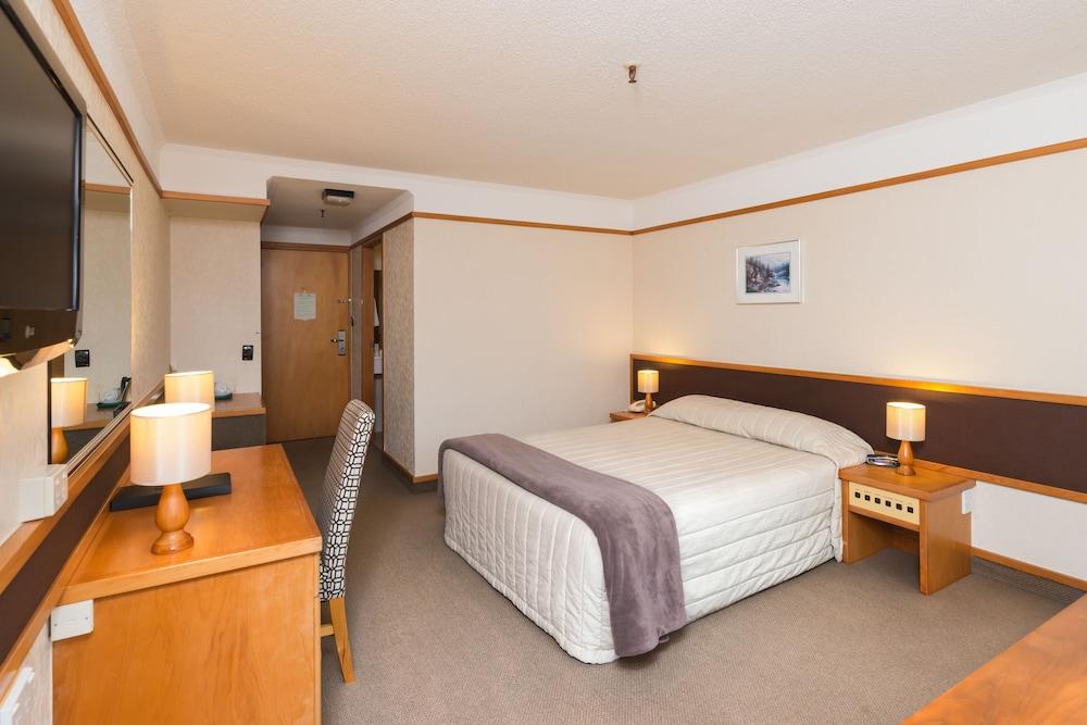 ดิสติงชั่น วังกาเร โฮเต็ล แอนด์ คอนเฟอเรนซ์ เซ็นเตอร์ Hotel วานกาไร ภายนอก รูปภาพ